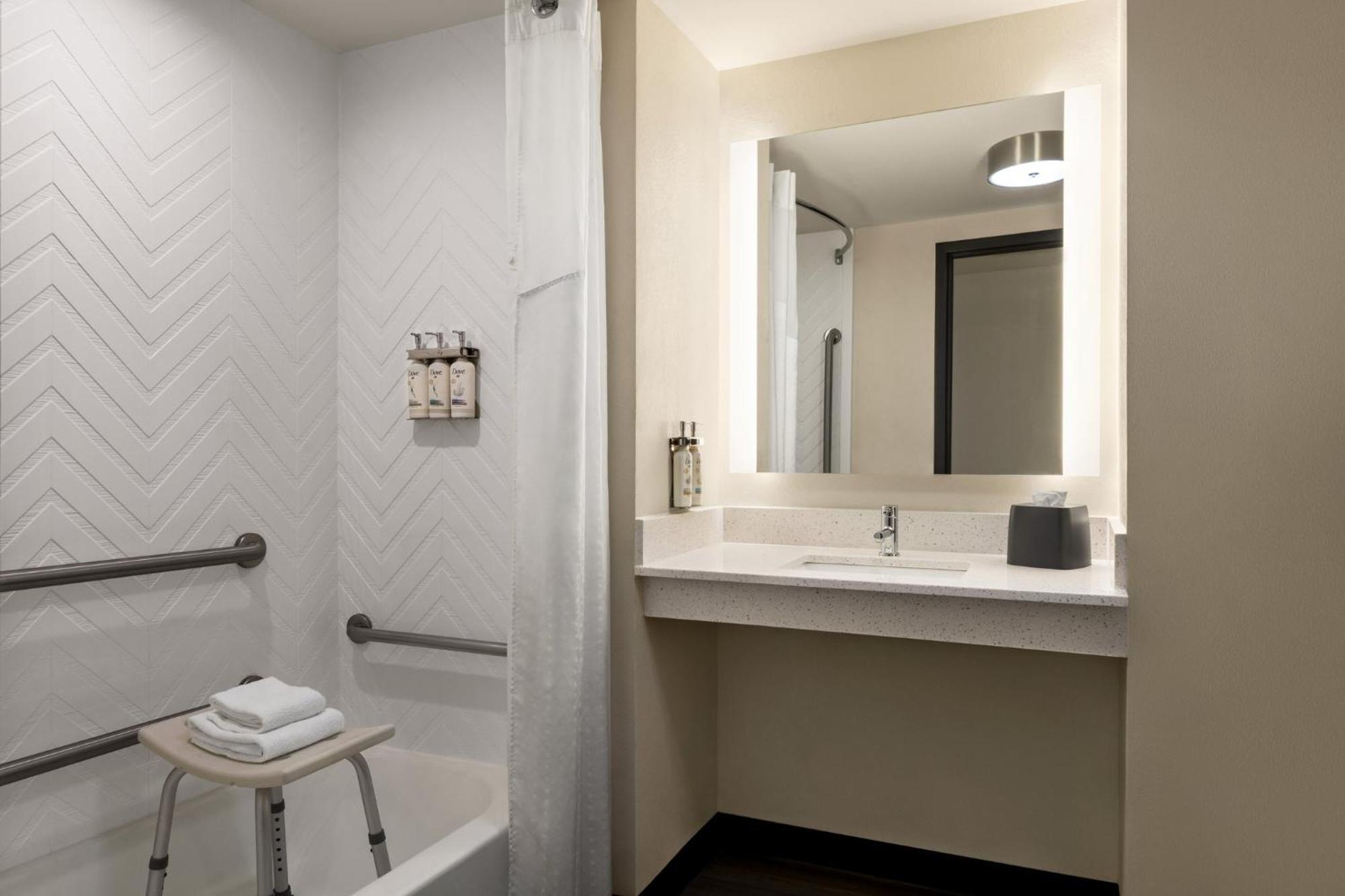 Holiday Inn Columbus-Hilliard By Ihg New Rome Exterior foto
