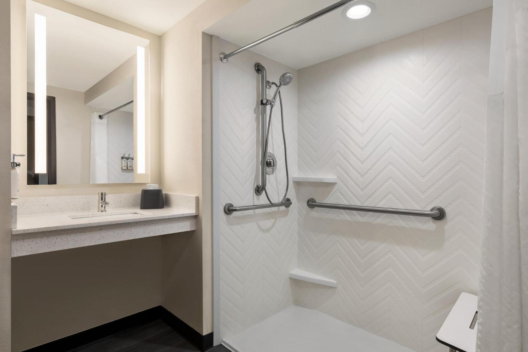 Holiday Inn Columbus-Hilliard By Ihg New Rome Exterior foto