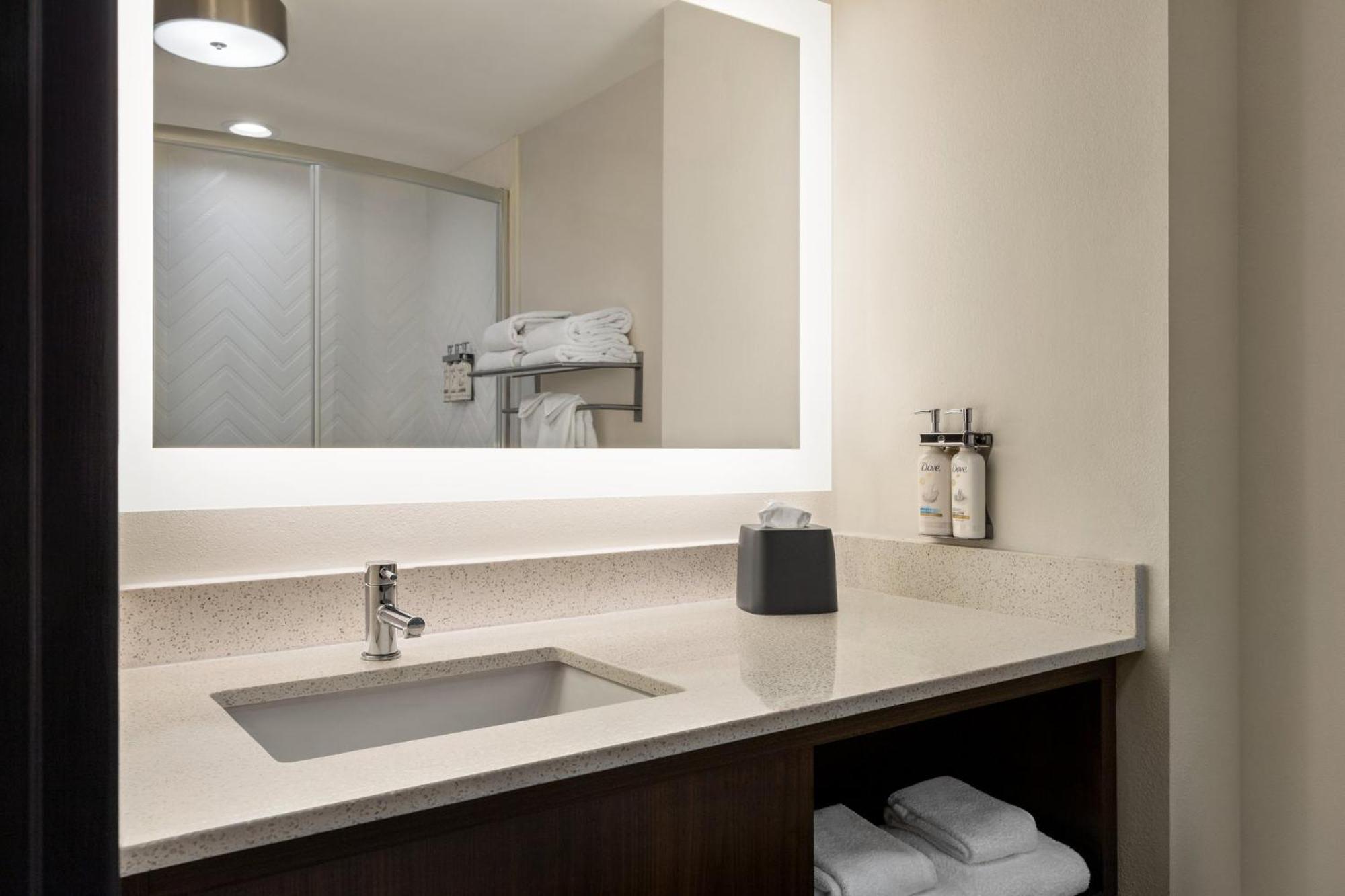 Holiday Inn Columbus-Hilliard By Ihg New Rome Exterior foto
